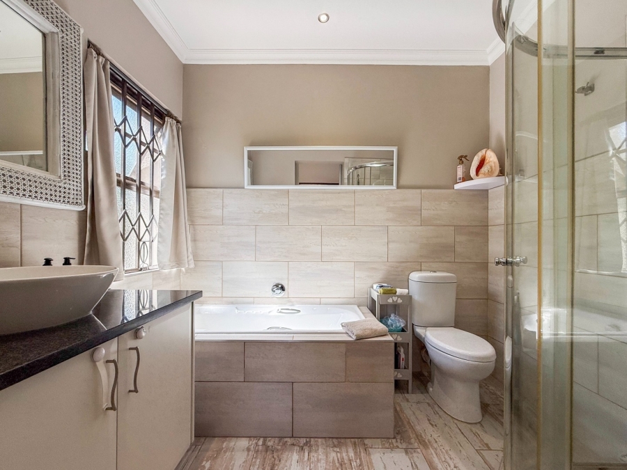 2 Bedroom Property for Sale in Leloko Lifestyle Estate North West